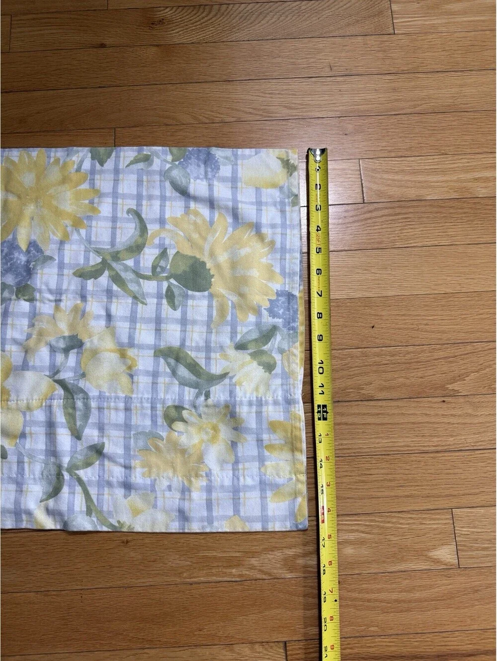 Vintage 1990s Window Valance Country Kitchen Floral Plaid Yellow Gray, 76x16”